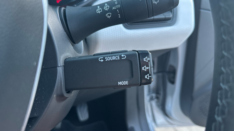 Renault Clio 1.0 TCe 90 Techno 5dr Petrol Hatchback